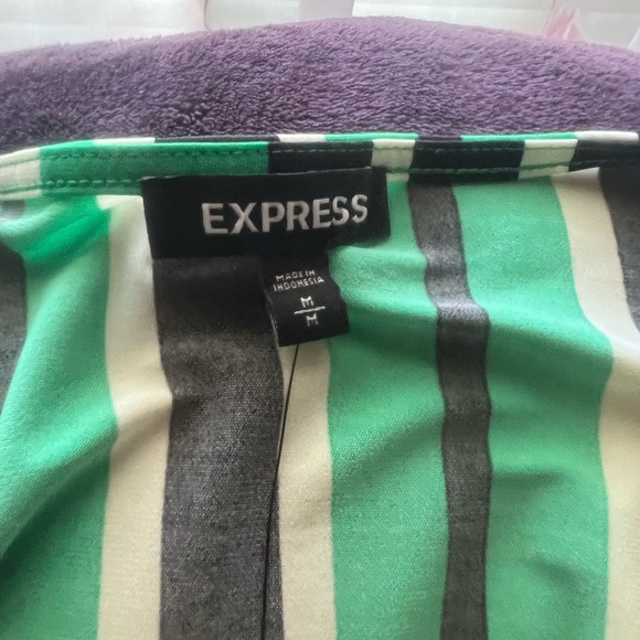 New. Express Romper. Size medium. - Picture 7 of 7